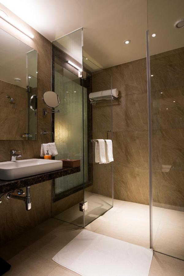 New Hotel Europa Inn Rajkot Εξωτερικό φωτογραφία