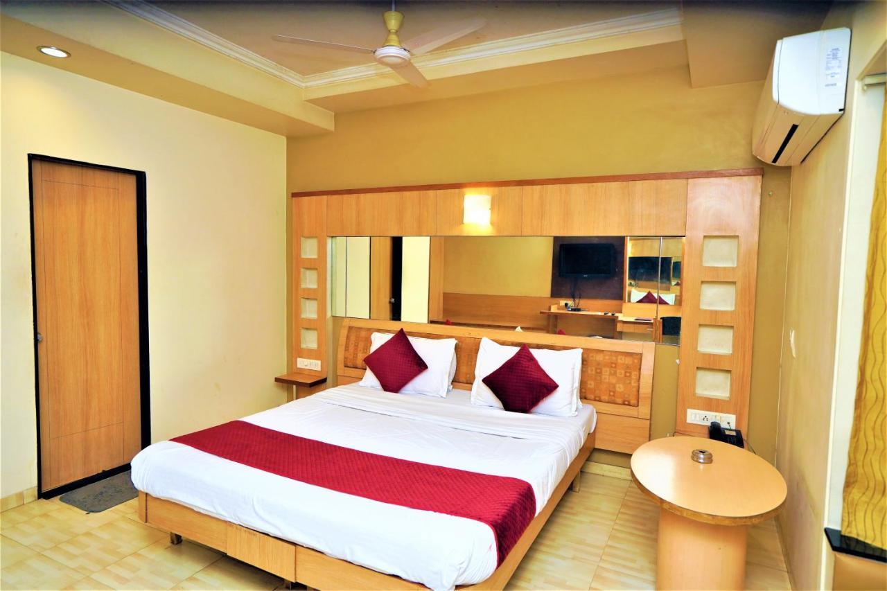 New Hotel Europa Inn Rajkot Εξωτερικό φωτογραφία