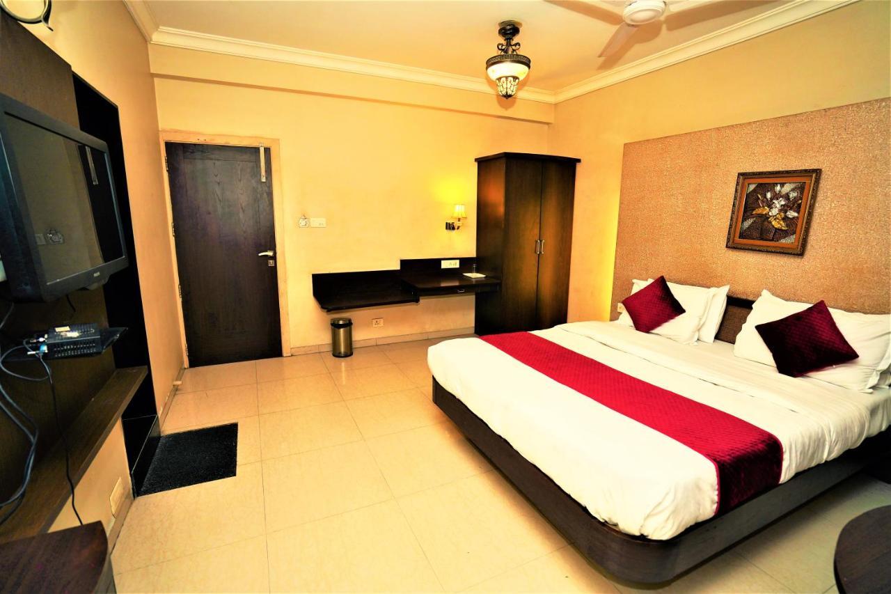 New Hotel Europa Inn Rajkot Εξωτερικό φωτογραφία