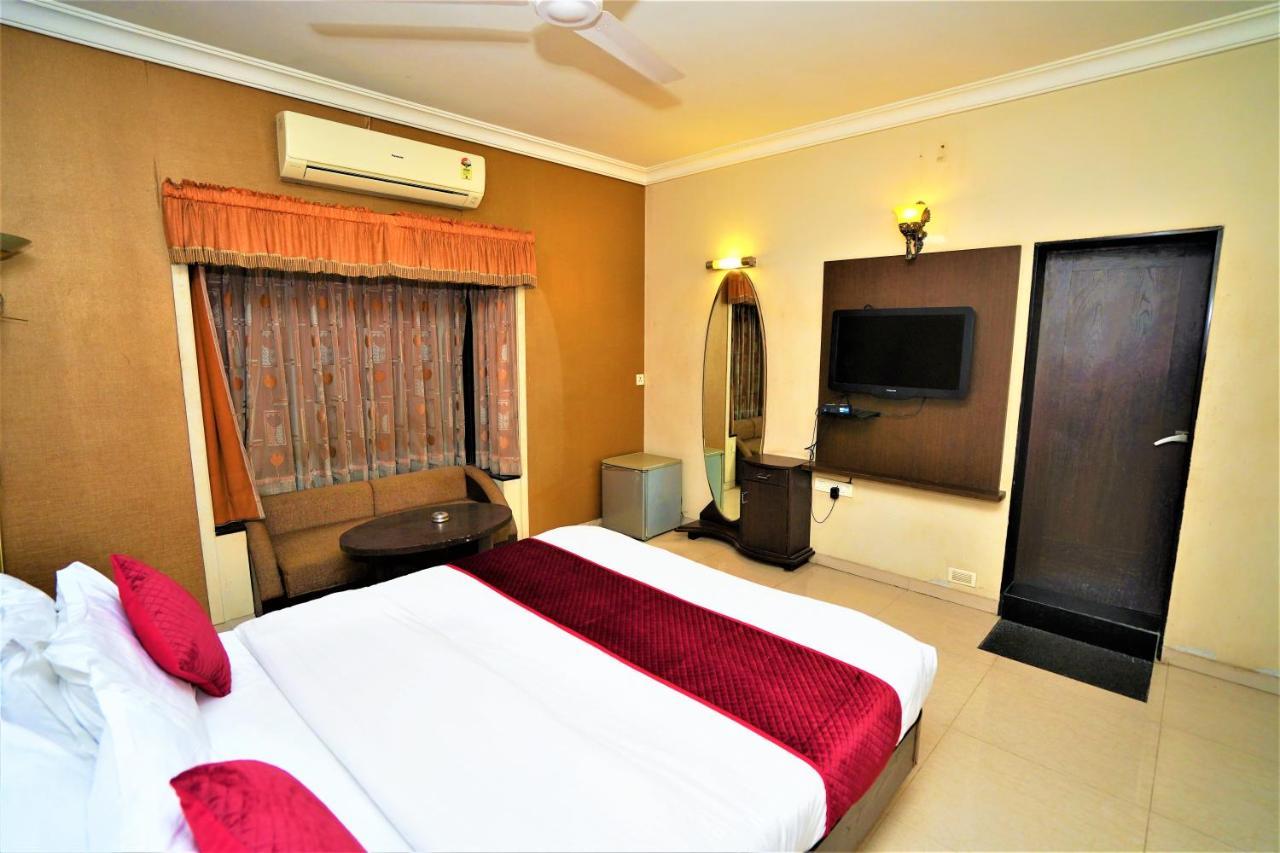 New Hotel Europa Inn Rajkot Εξωτερικό φωτογραφία